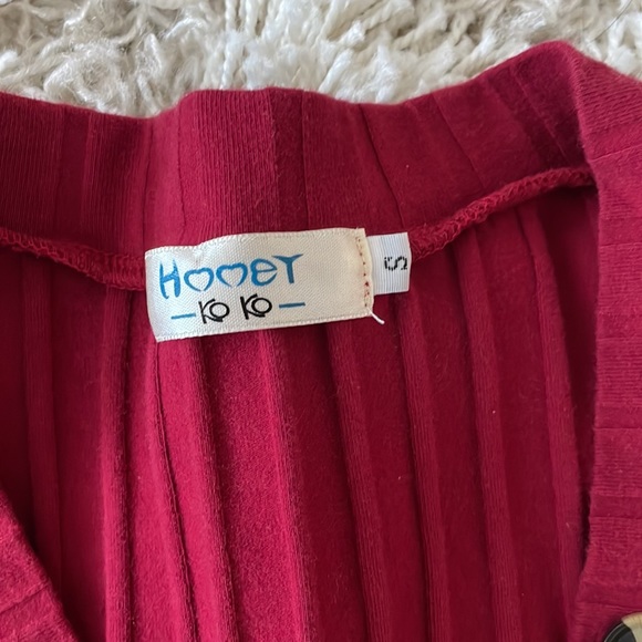 Red button down shirt bc size small - Picture 2 of 4